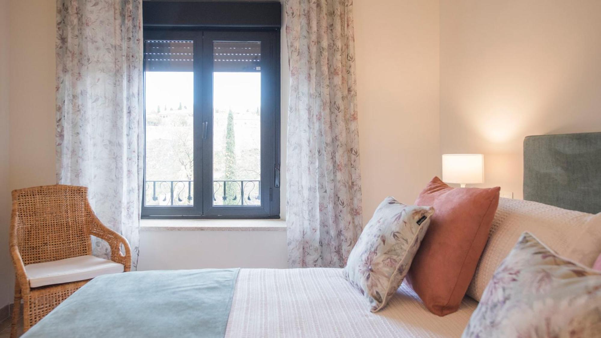 Apartamentos Florinda De La Cava Toledo - 6 외부 사진